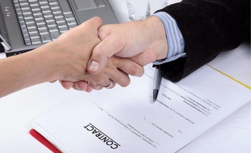 Hợp đồng lao động là văn bản quan trọng, giúp ghi nhận quan hệ lao động giữa các bên nên