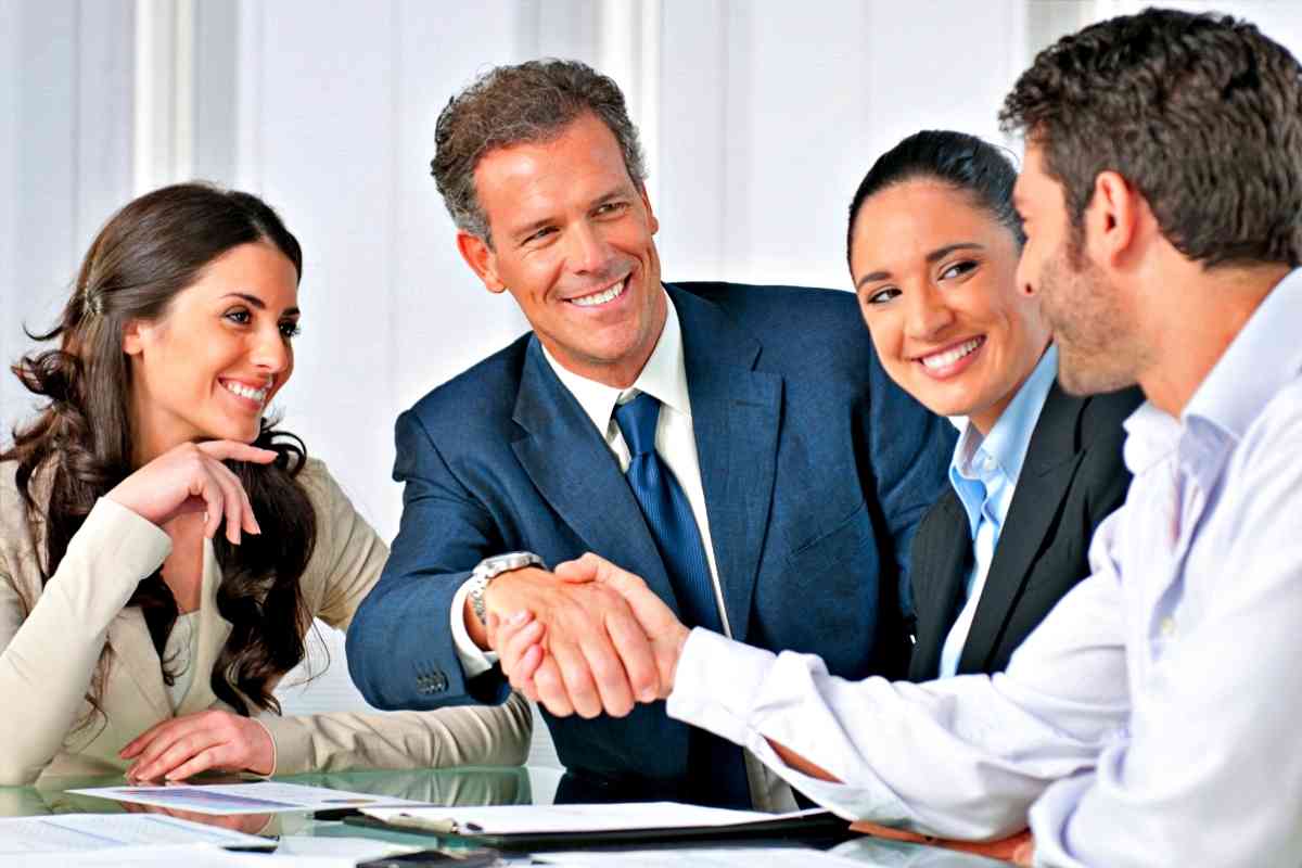 Mỗi loại hình phiên dịch đòi hỏi những kỹ năng và kiến thức chuyên môn riêng
