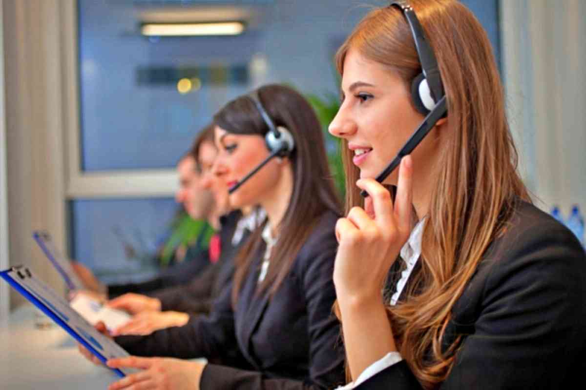 Dựa vào từng lĩnh vực chuyên môn, phiên dịch được chia thành nhiều loại khác nhau