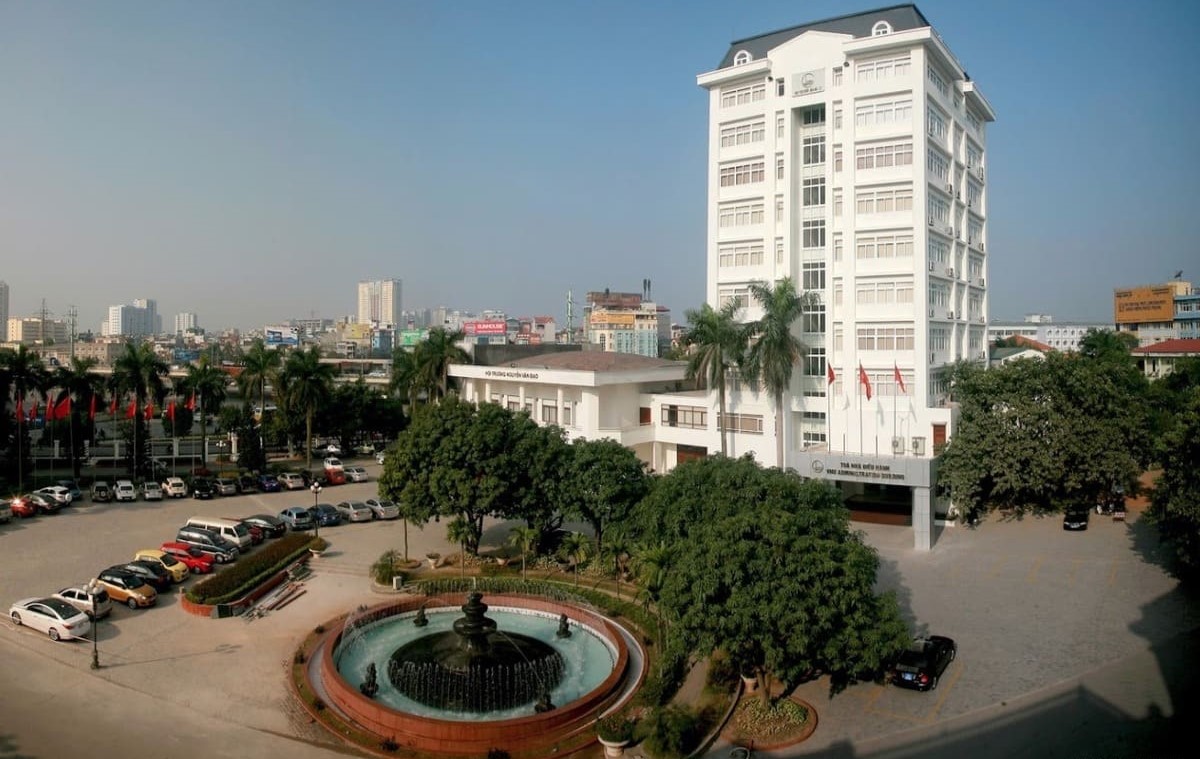 Đại học Công nghệ (UET) là một trong những đơn vị tiên phong trong lĩnh vực đào tạo công nghệ thông tin và kỹ thuật tại Việt Nam