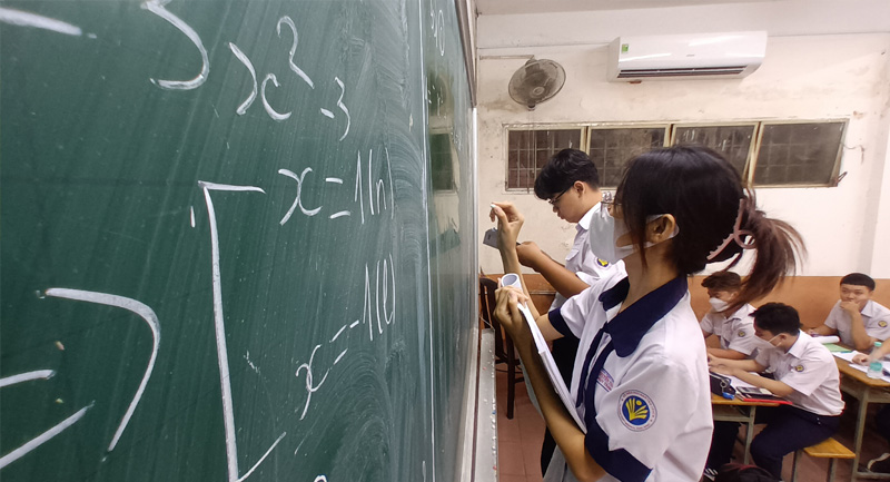Những người nắm vững kiến thức về các bộ môn tự nhiên rất thích hợp để thi khối A00