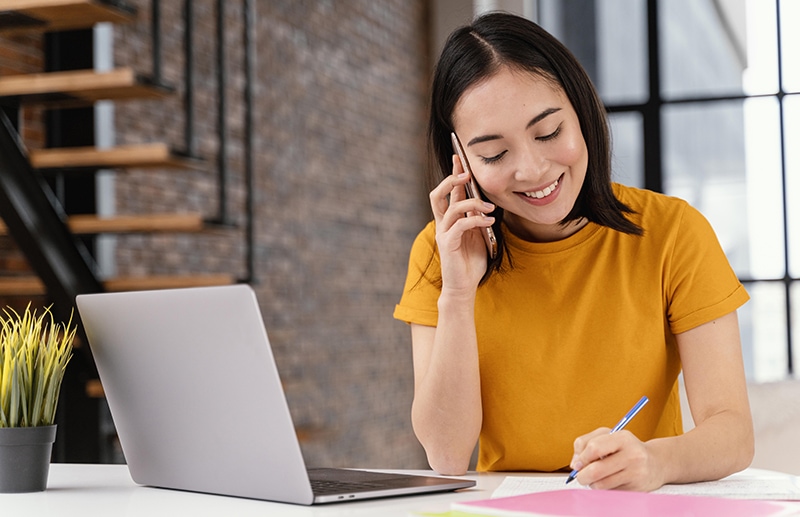 Nếu bạn thích giúp đỡ mọi người, khắc phục sự cố và giải quyết vấn đề thì công việc chăm sóc khách hàng rất đáng để cân nhắc