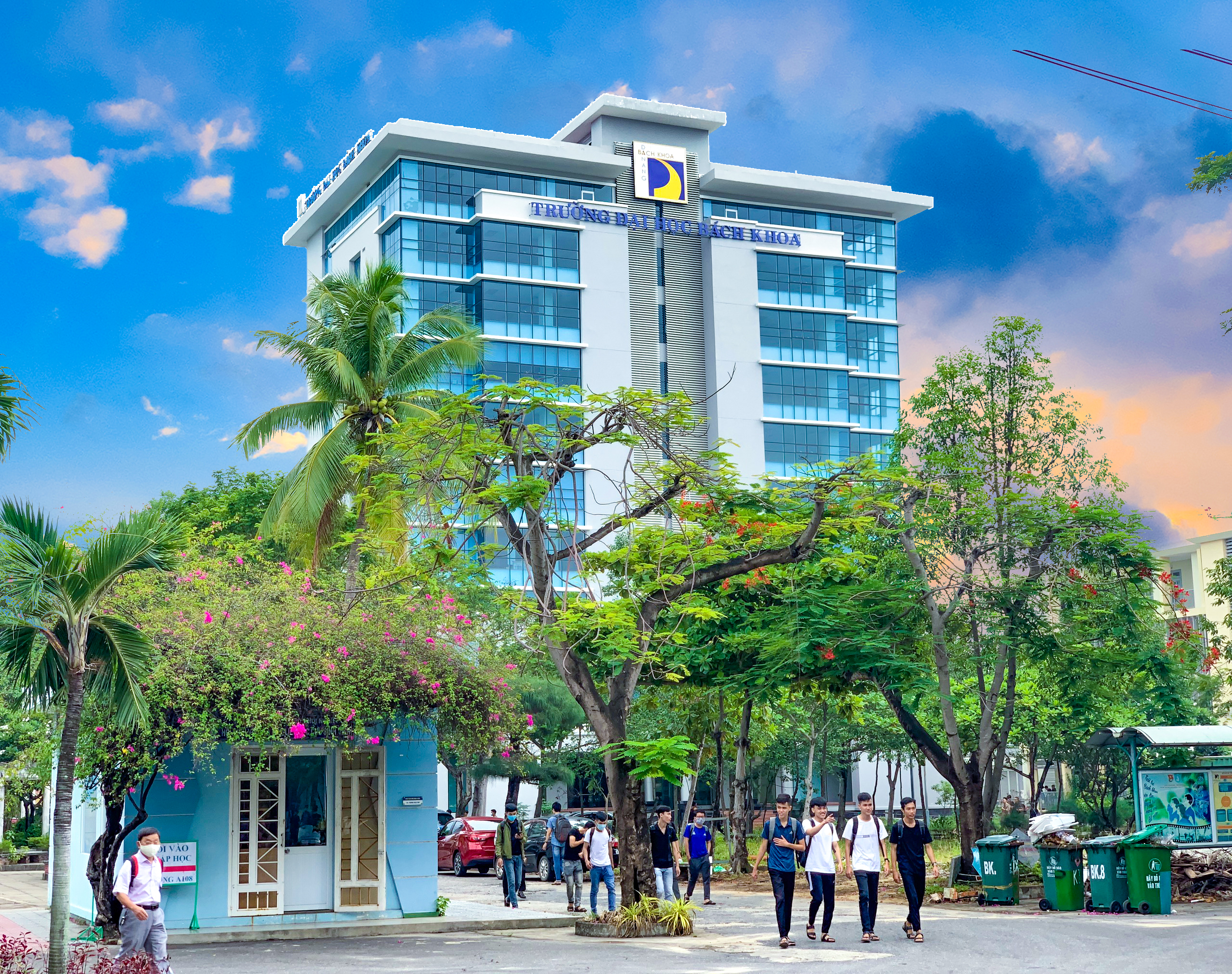 Đại học Bách Khoa Đà Nẵng là một trong những trường kỹ thuật điện tốt nhất khu vực miền Trung