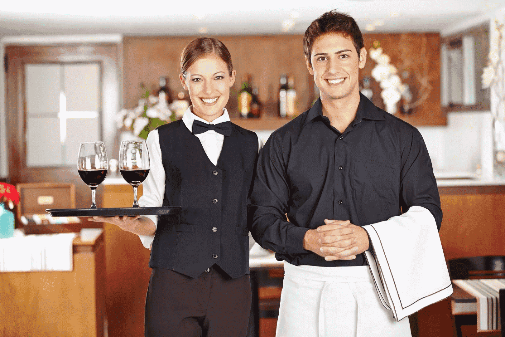 Bản nội quy nhân viên phục vụ nhà hàng giúp xây dựng quy trình làm việc chuyên nghiệp, tạo kỷ luật cho nhân viên