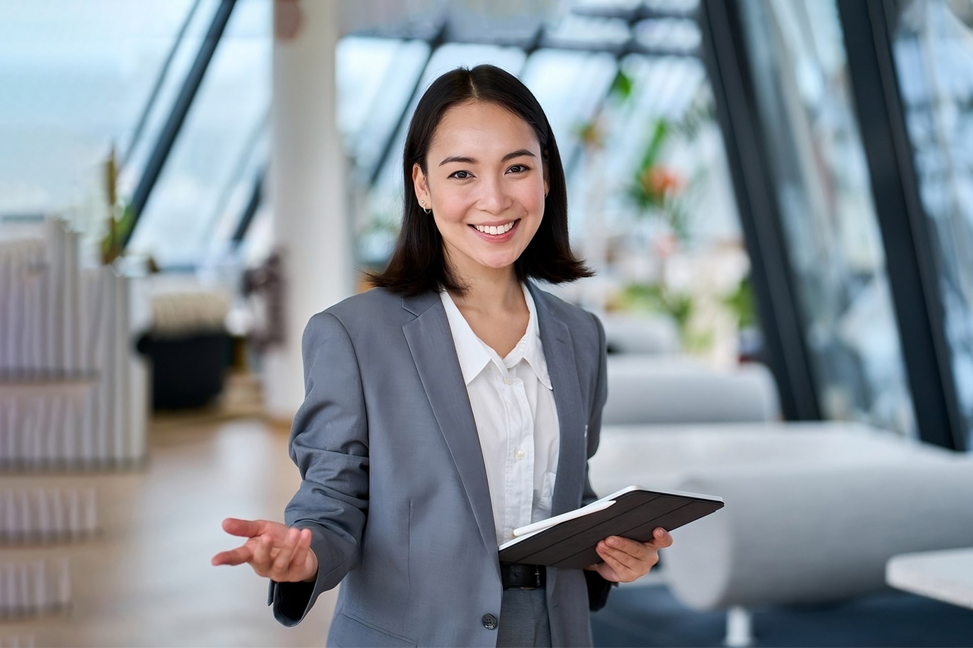 Nhân viên tư vấn là cầu nối giữa khách hàng và doanh nghiệp, luôn mang đến những điều tốt nhất cho cả hai phía