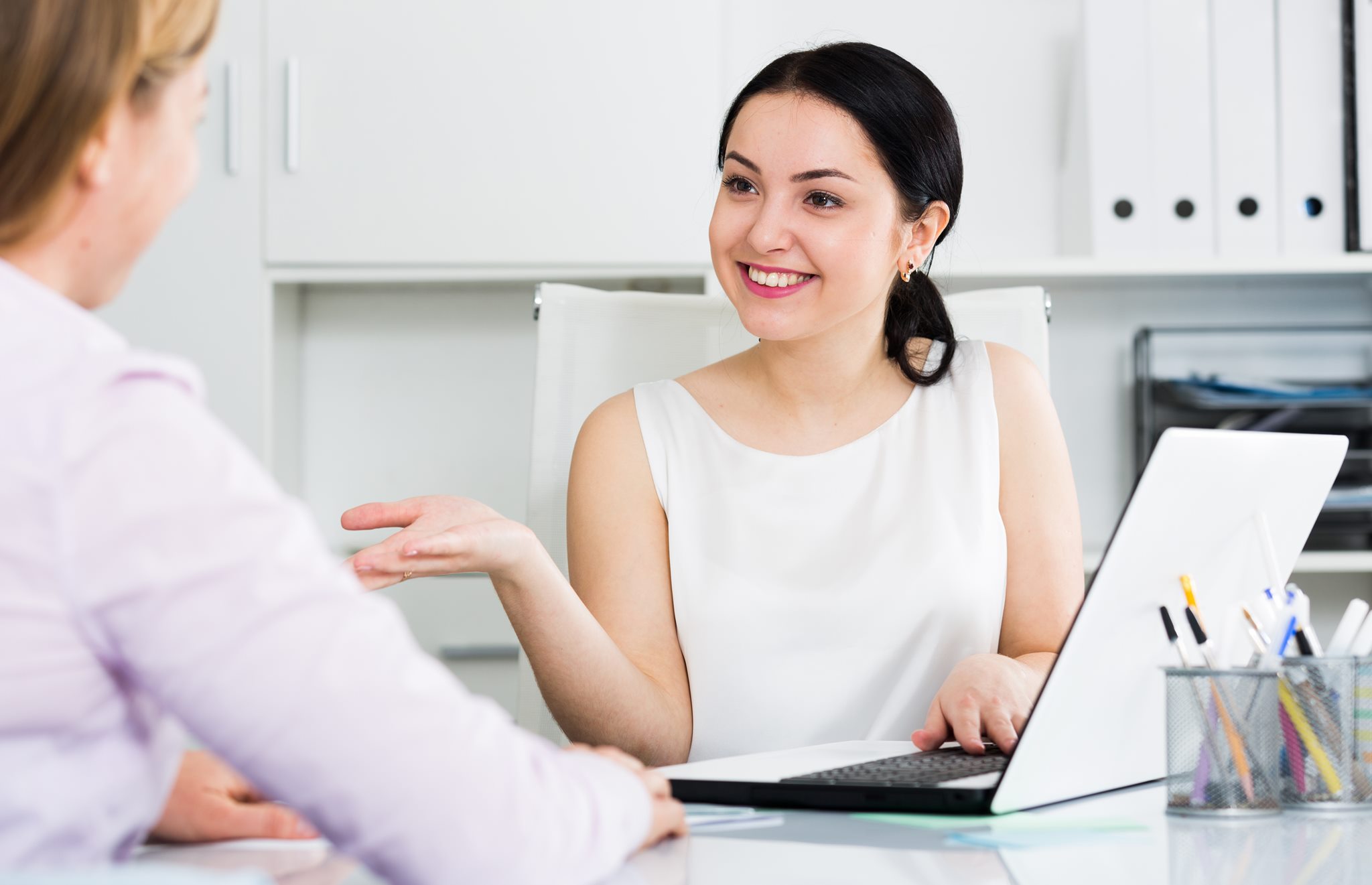 Tư vấn viên tài chính phải có kiến thức và sự nhạy bén về thị trường tài chính