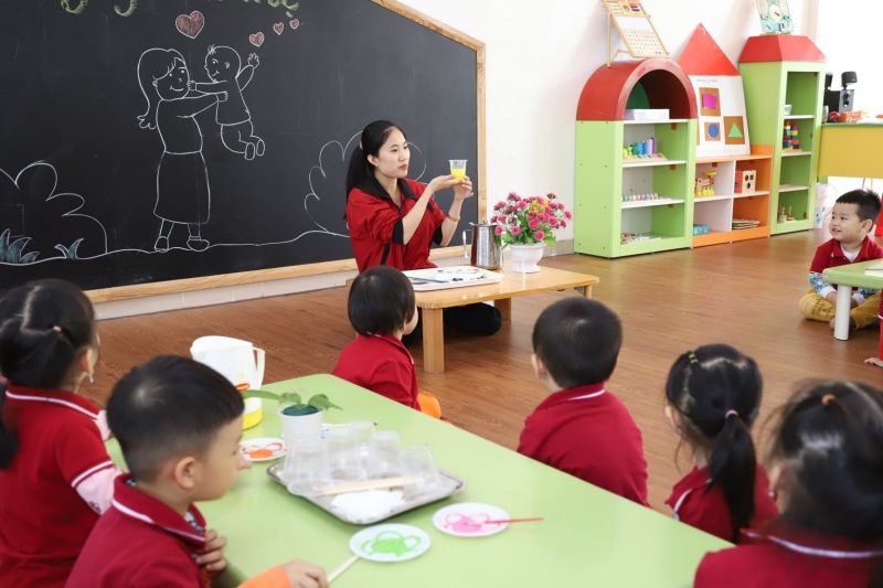 Yếu tố quan trọng khi học sư phạm mầm non chính là yêu trẻ nhỏ