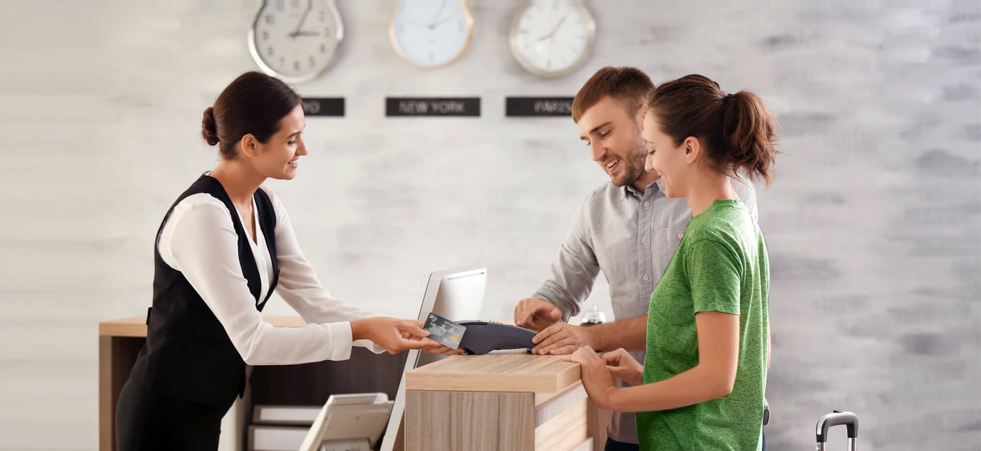 Giao tiếp lễ tân khách sạn 1