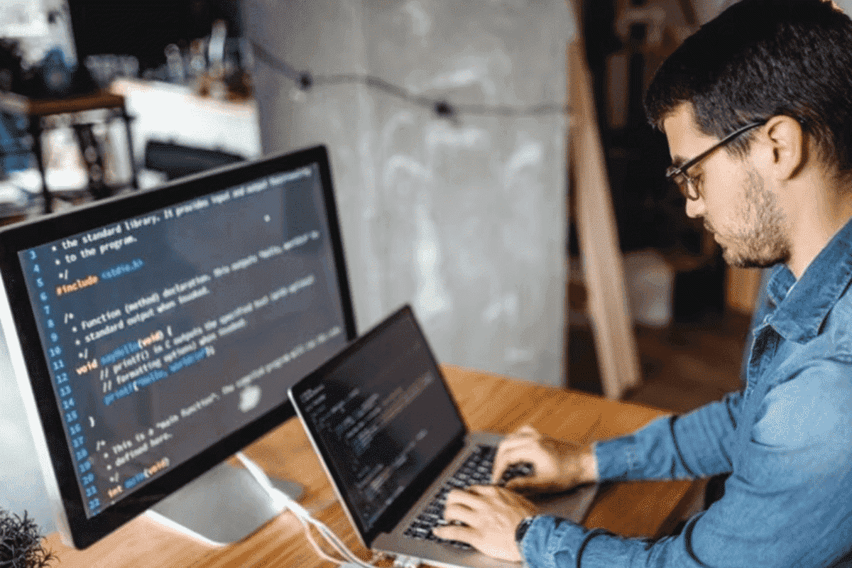 JavaScrip ngày càng được sử dụng phổ biến trong phát triển Back-End